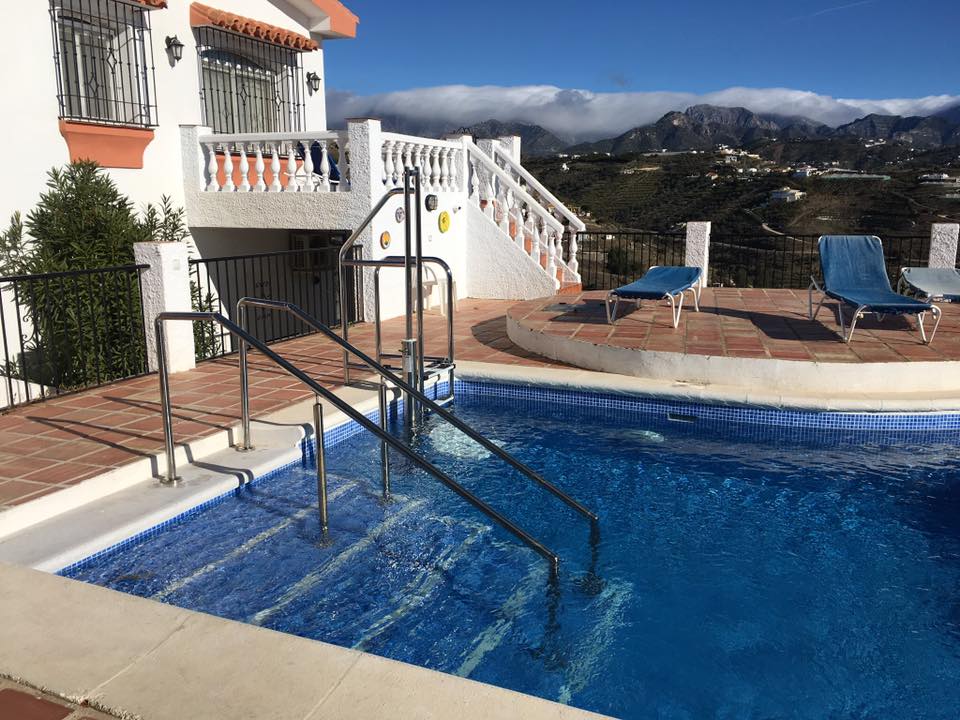 Nerja/Torrox, Spanien - 10+5 bäddar