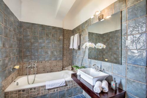 kalithea-villa-bathroom-apokoronas-chania-crete-1