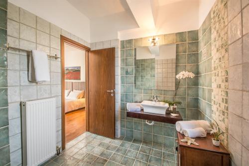 kalithea-villa-bathroom-apokoronas-chania-crete-2