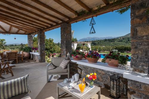 kalithea-villa-outdoor-dining-apokoronas-chania-crete-4